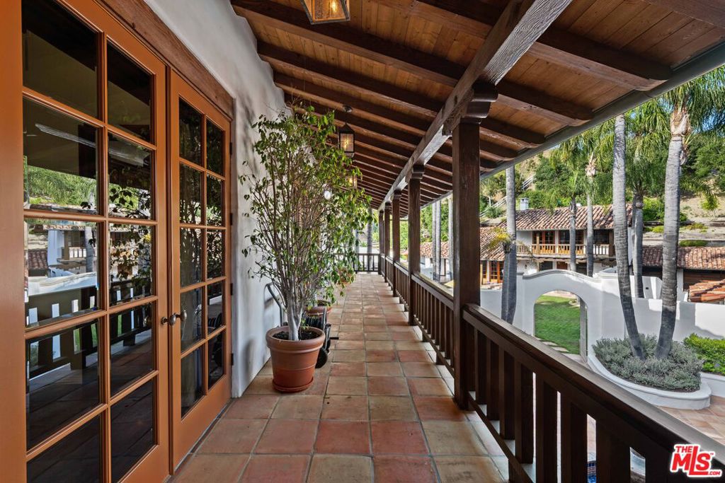 Hidden Hills - Residential