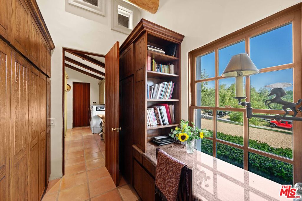 Hidden Hills - Residential