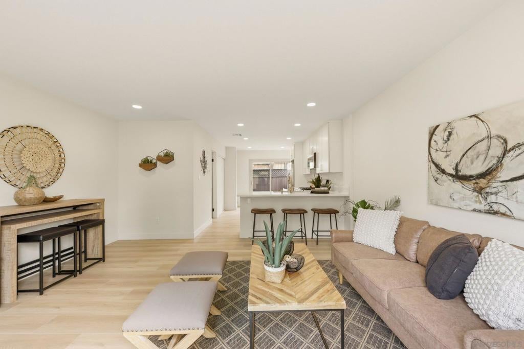415 Woodlawn Ave D
