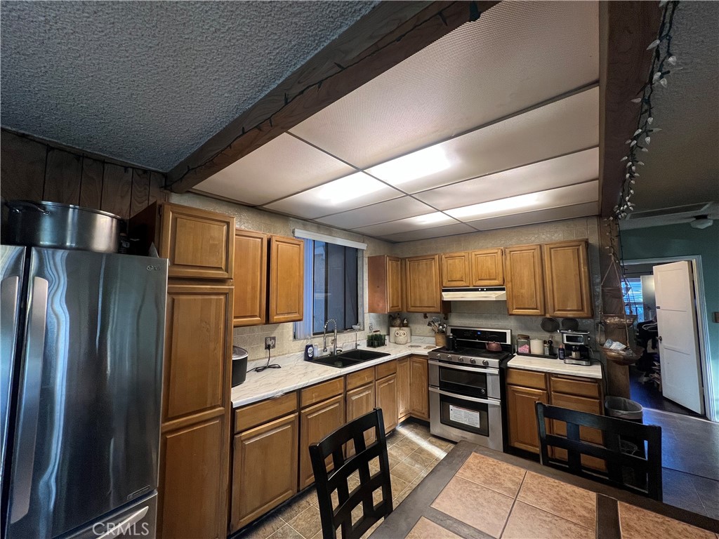2200 Ximeno Avenue