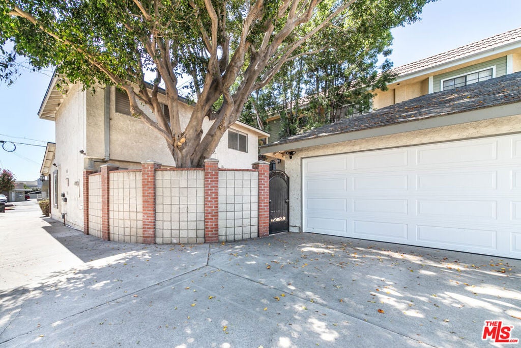 17 Palmetto Drive