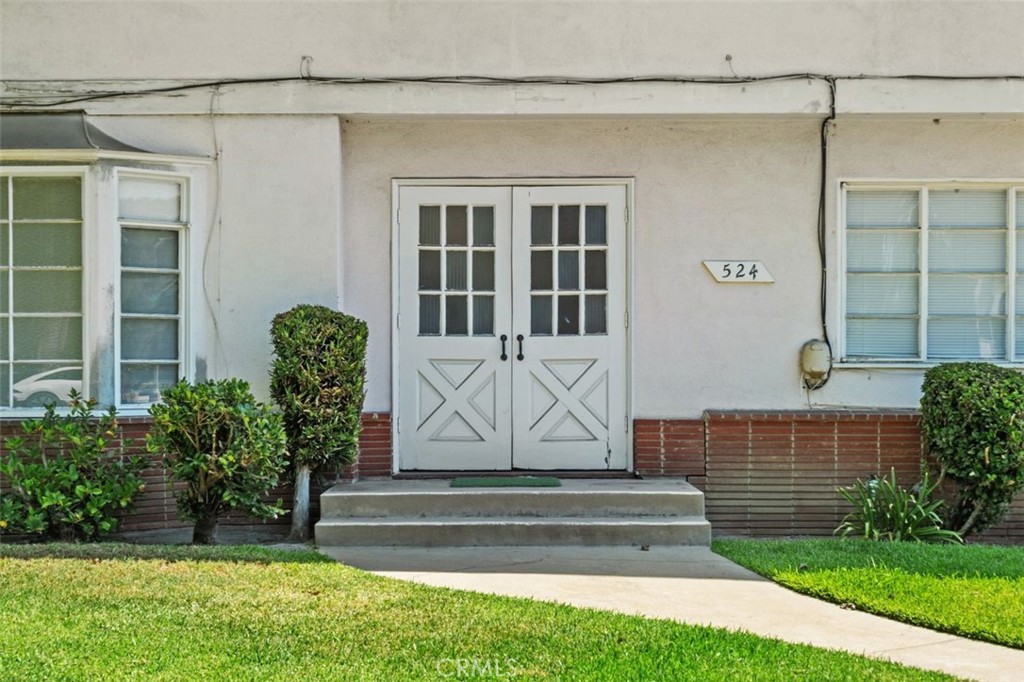 520 N Hill Avenue