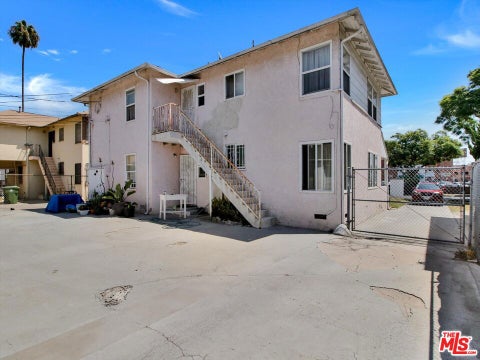 Tiny photo for 3663 S Victoria Avenue, Los Angeles, CA 90016 (MLS # 26873141)