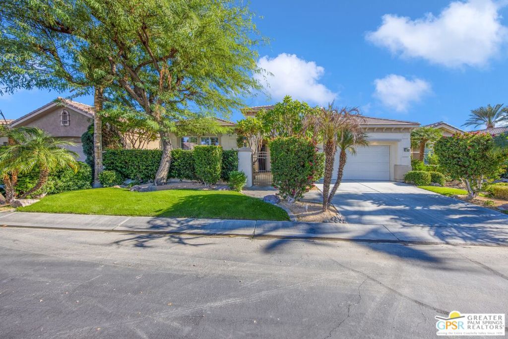 Heritage Palms Country Club - Residential