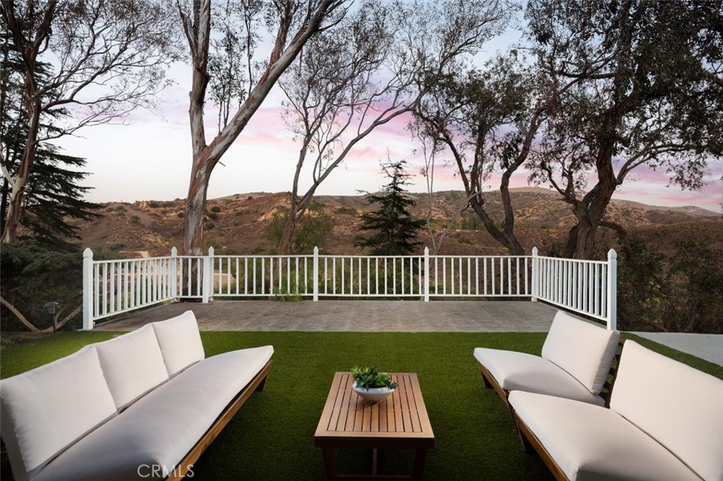 10141 Overhill Drive