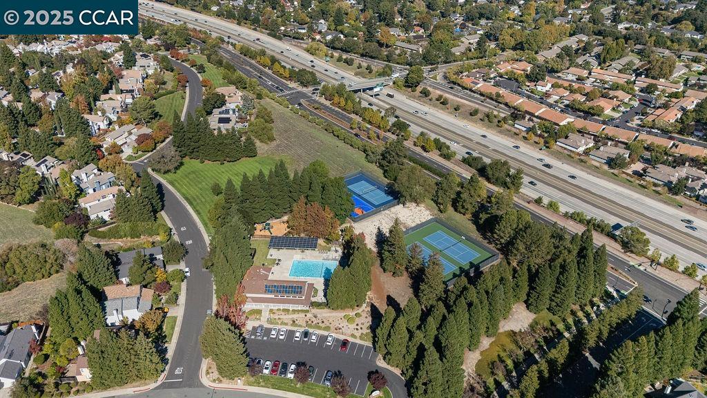 CA CHATEAU - Residential