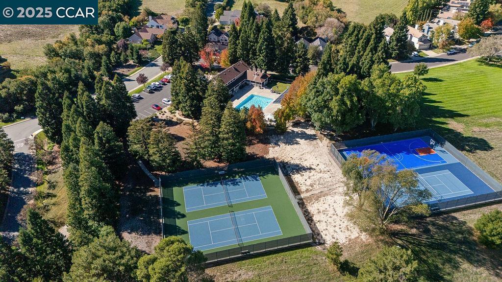 CA CHATEAU - Residential