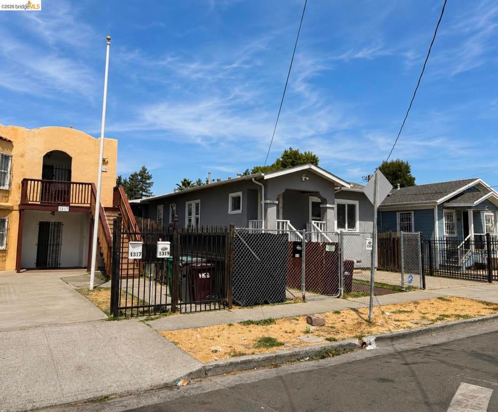 1317 83Rd Ave