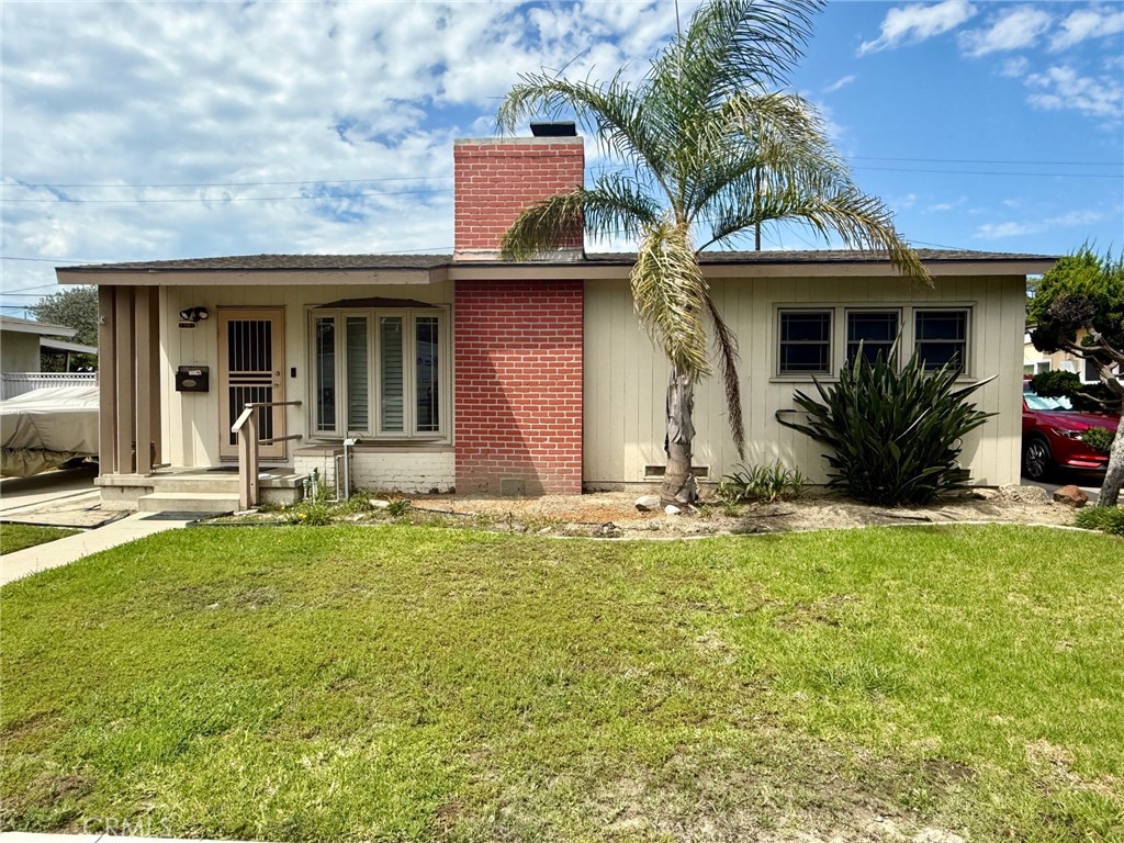 2381 N Bellflower Boulevard
