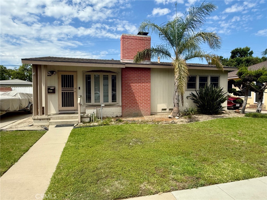 2381 N Bellflower Boulevard