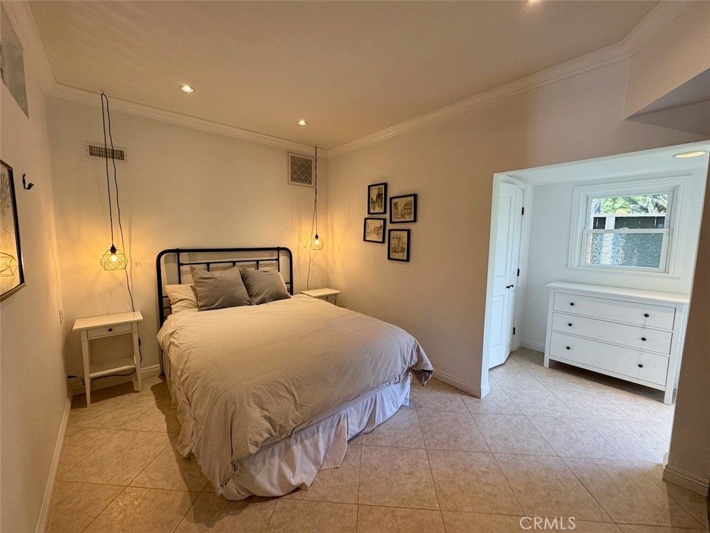 Photo of 180 High Dr Dr #B, Laguna Beach, CA 92651 (MLS # LG26030795)