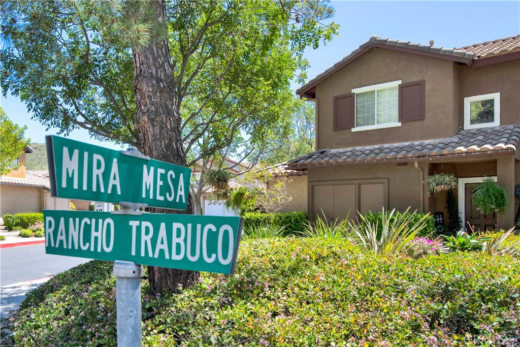 85 Mira Mesa