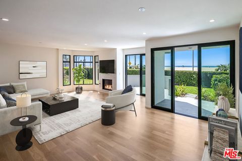 Photo of 12 Sea Colony Drive, Santa Monica, CA 90405 (MLS # 25626181)