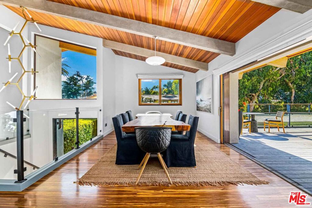 31851 Sea Level Drive 3, Malibu CA 90265