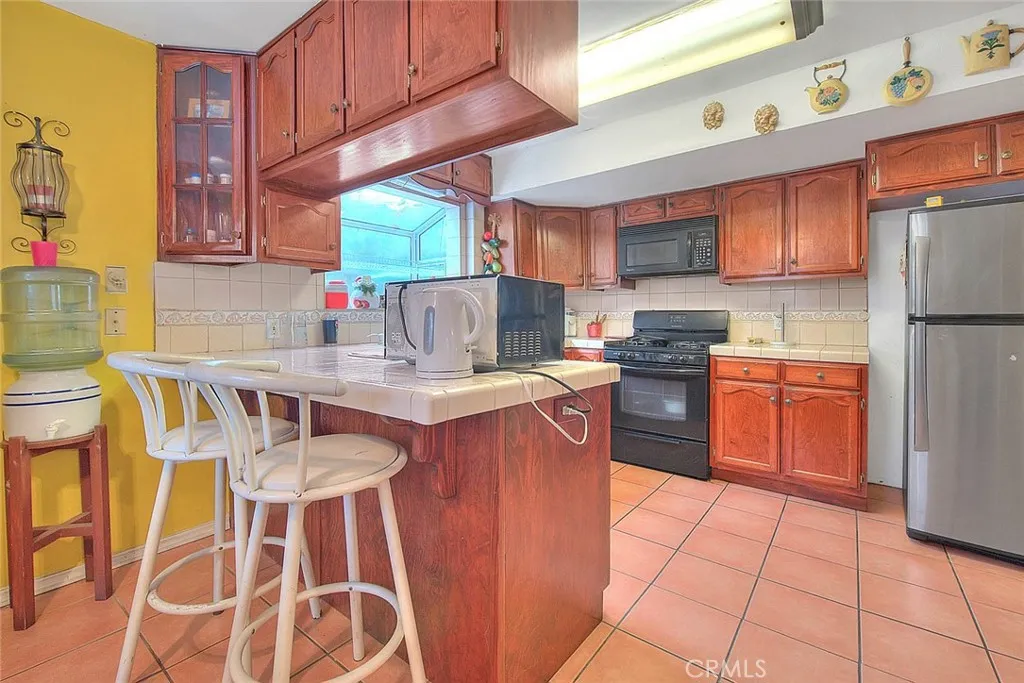 Los Angeles, California 90042, United States, ,Residential,Active,247625