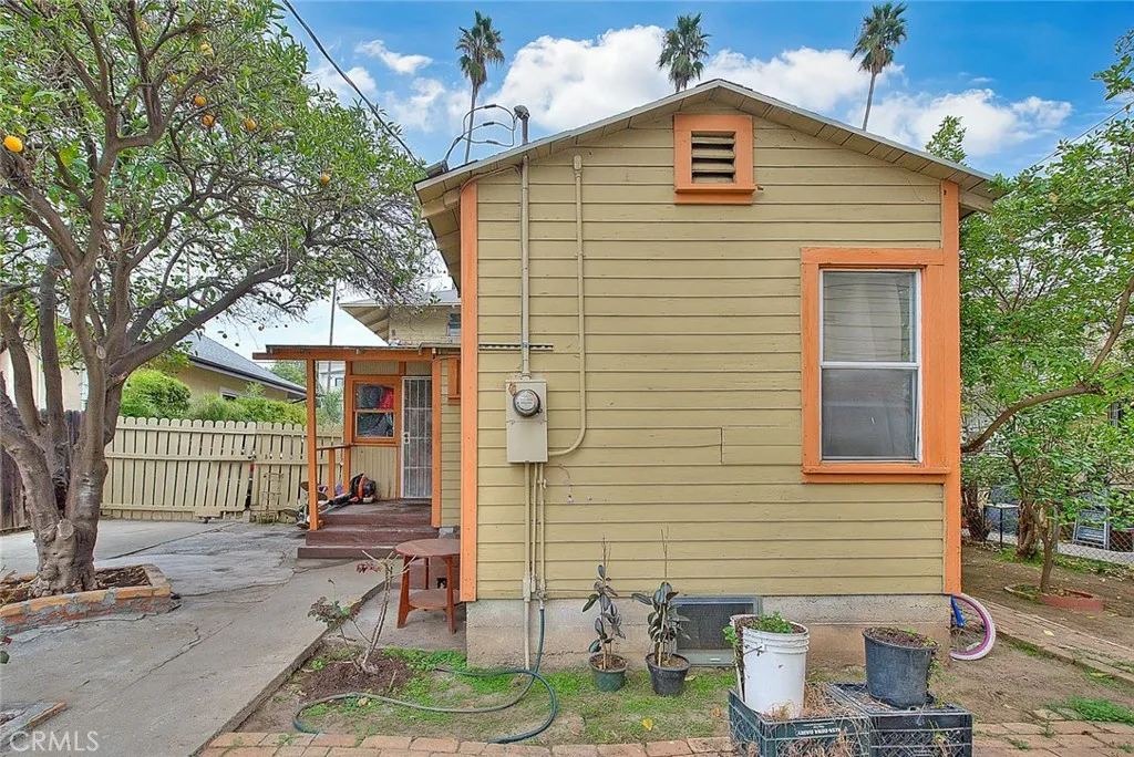 Los Angeles, California 90042, United States, ,Residential,Active,247625