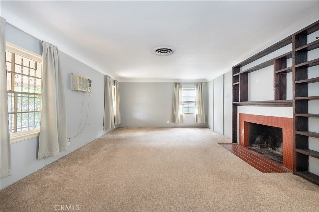 14738 Magnolia Boulevard