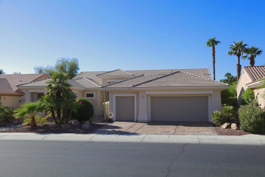 78585 Sunrise Canyon Avenue