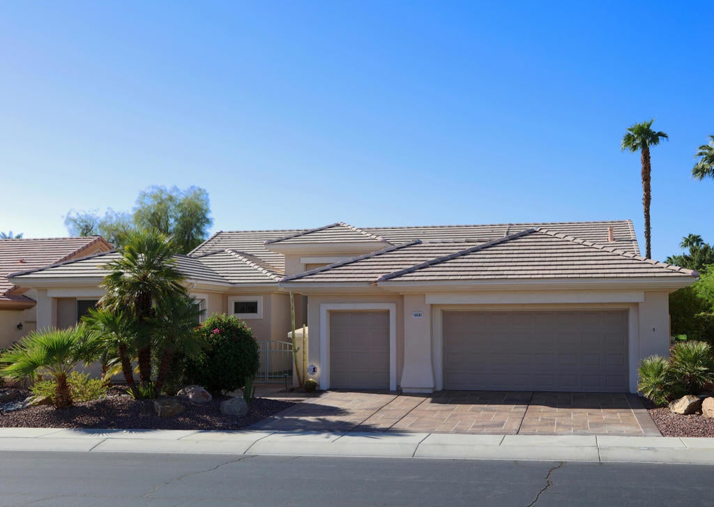 78585 Sunrise Canyon Avenue