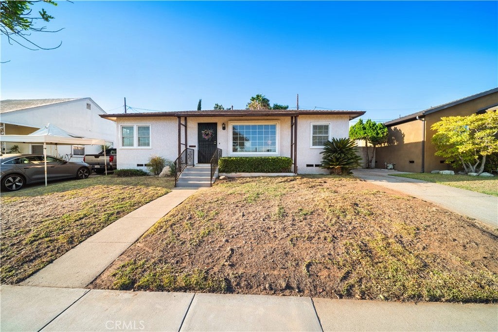 529 W Arlight Street