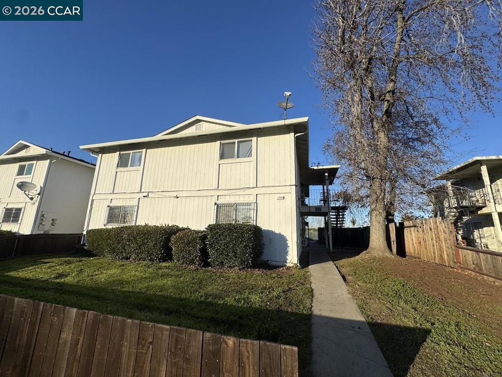 1504 Sycamore Dr