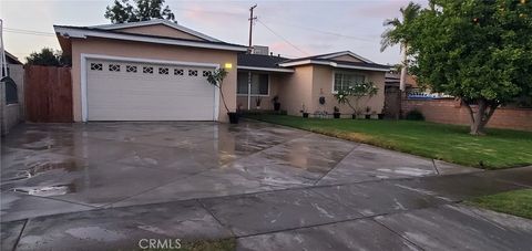 Photo of 598 E Wilson ST, Rialto, CA 92376 (MLS # IV26125390)
