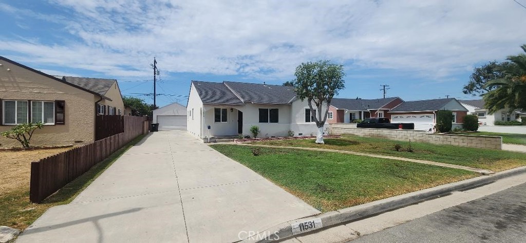 11531 Kathy Lane