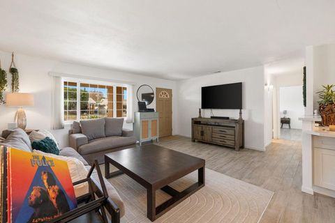 Tiny photo for 42600 Wisconsin Avenue, Palm Desert, CA 92211 (MLS # 219144369DA)