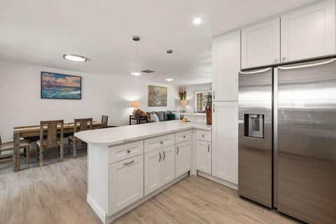 Tiny photo for 42600 Wisconsin Avenue, Palm Desert, CA 92211 (MLS # 219144369DA)