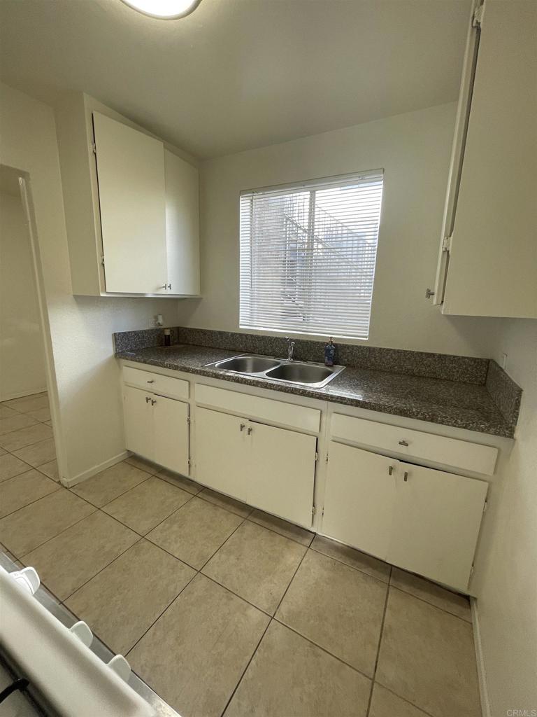 329 E 5Th Street