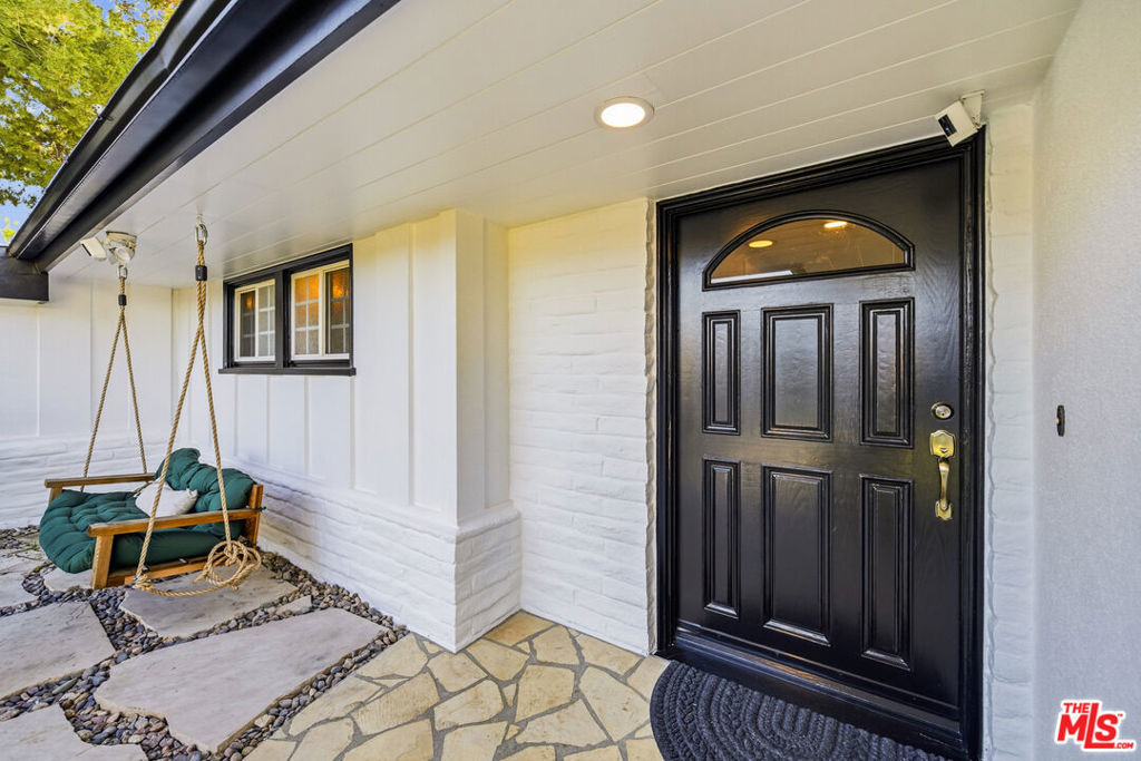 22428 Victory Boulevard