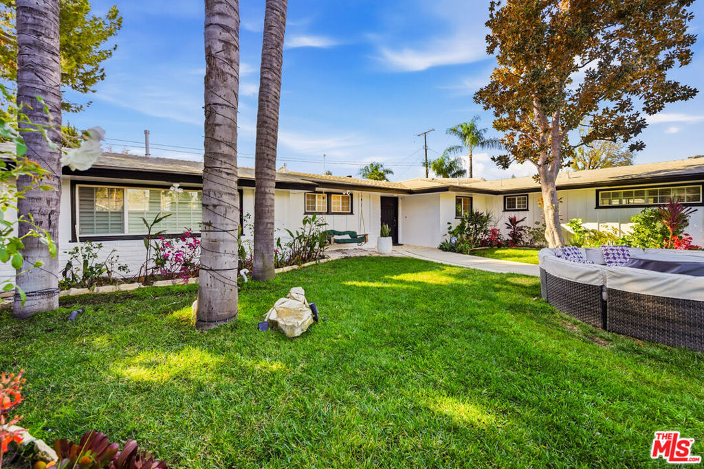 22428 Victory Boulevard