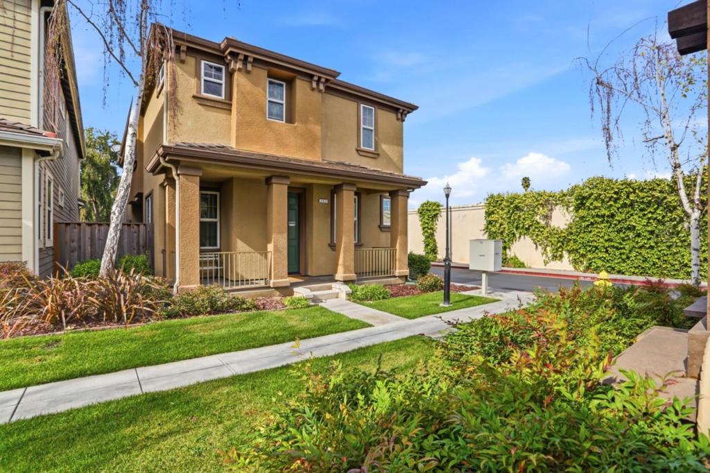 257 Rayos Del Sol Drive, San Jose CA 95116