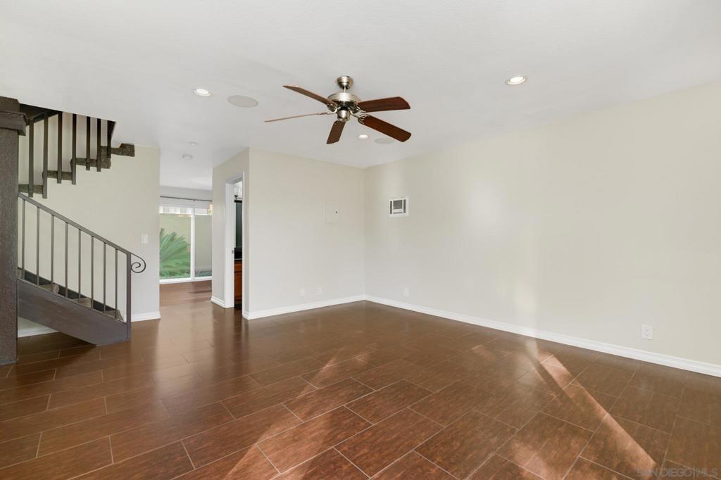 615 Fredricks Ave 122