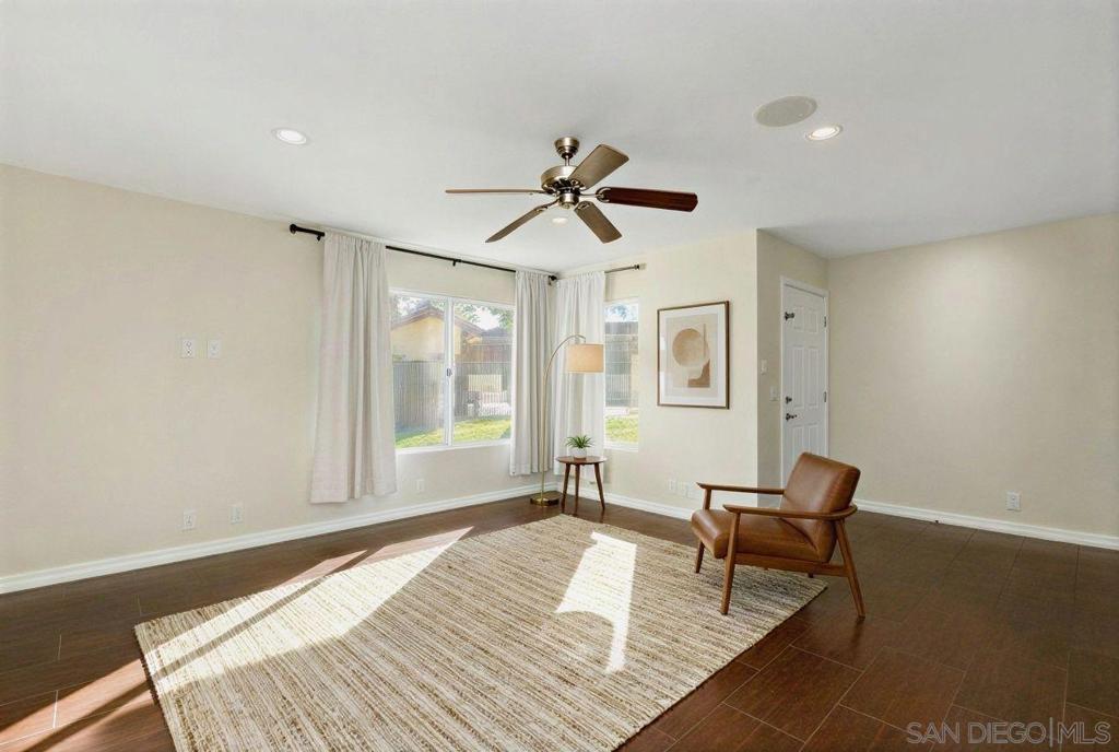 615 Fredricks Ave 122