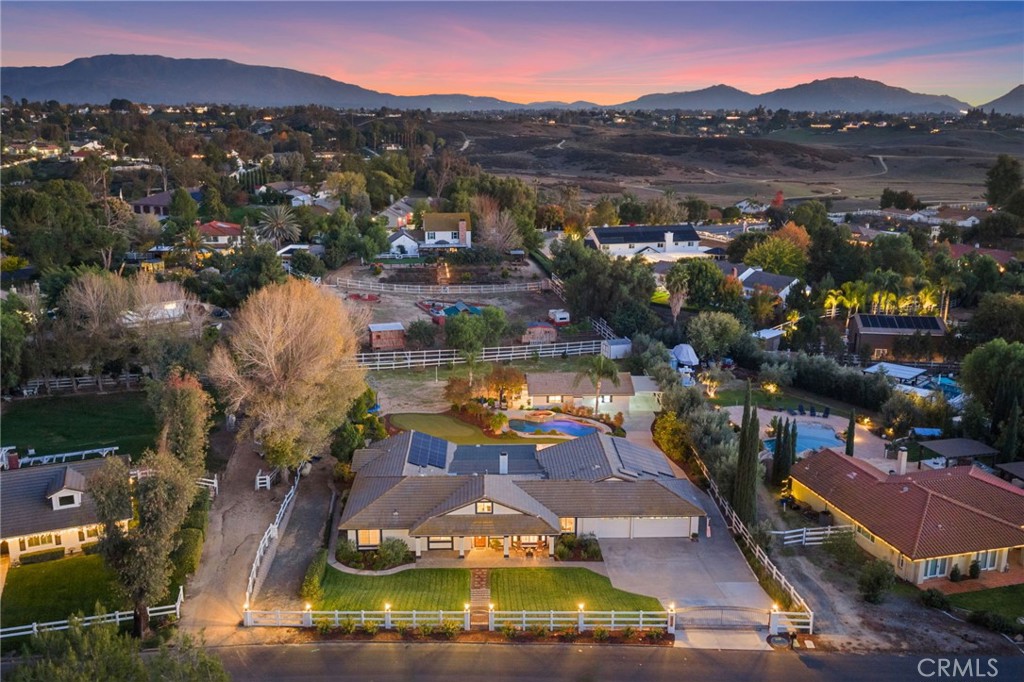 40320 Paseo Del Cielo