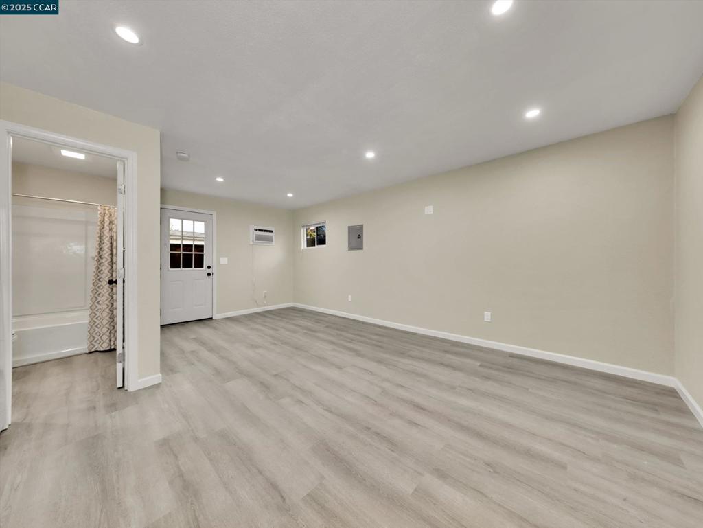 PITTSBURG - Residential