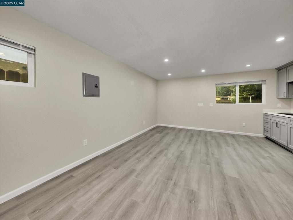 PITTSBURG - Residential