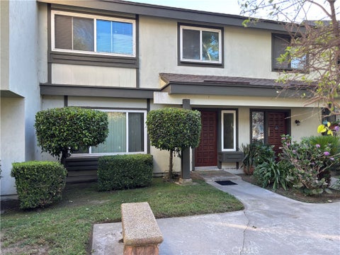 Photo of 9753 Karmont AVE, South Gate, CA 90280 (MLS # MB26197131)