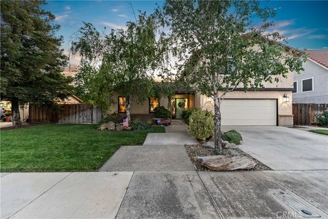 Photo of 2133 S 10th St, Los Banos, CA 93635 (MLS # FR26088700)