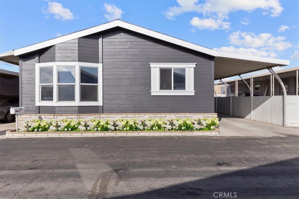 9080 Bloomfield Avenue 126