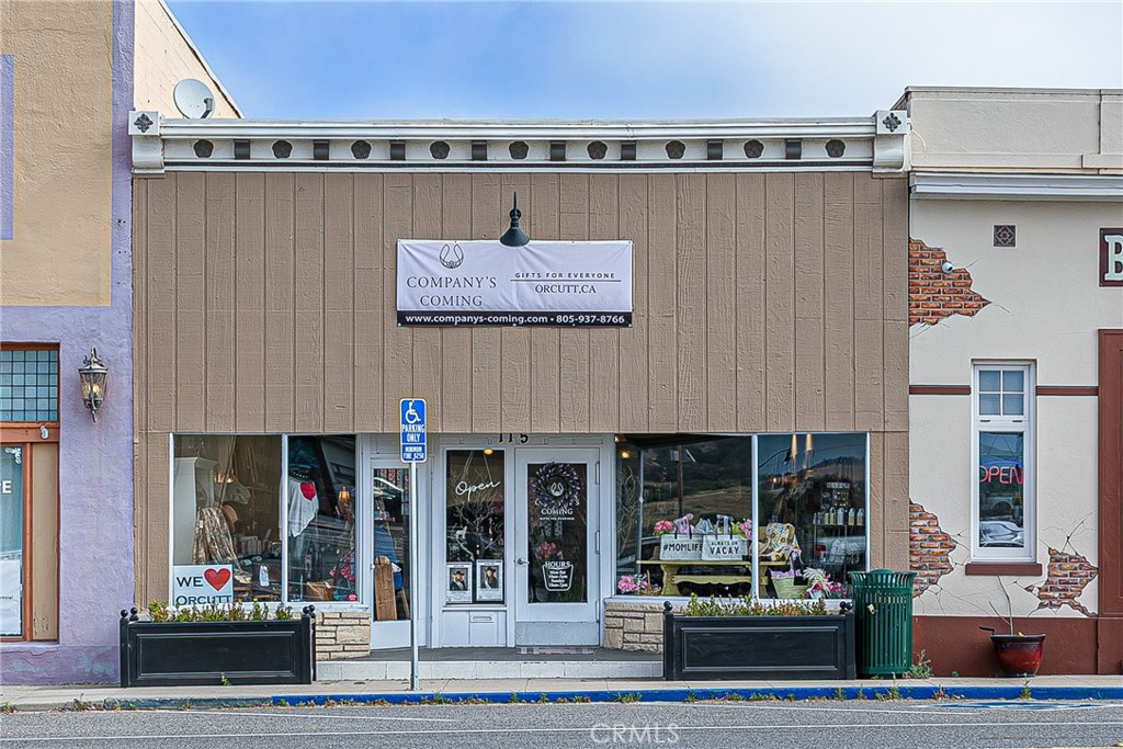 115 E Clark Avenue