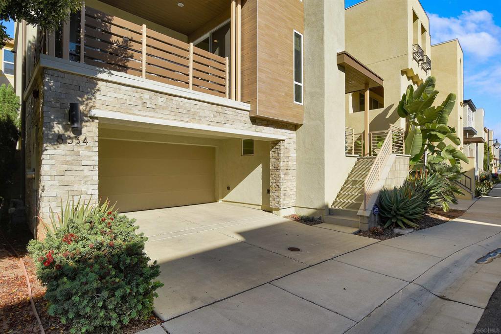 8334 Ridge Ct