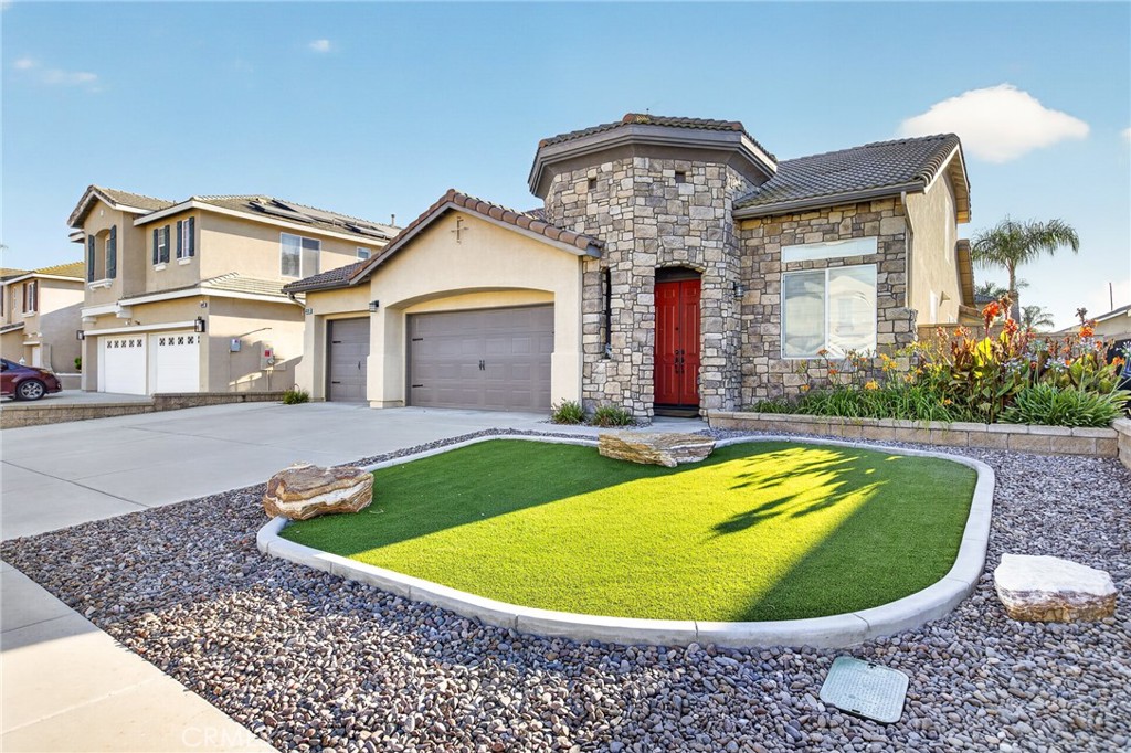 6839 Waterlily Court