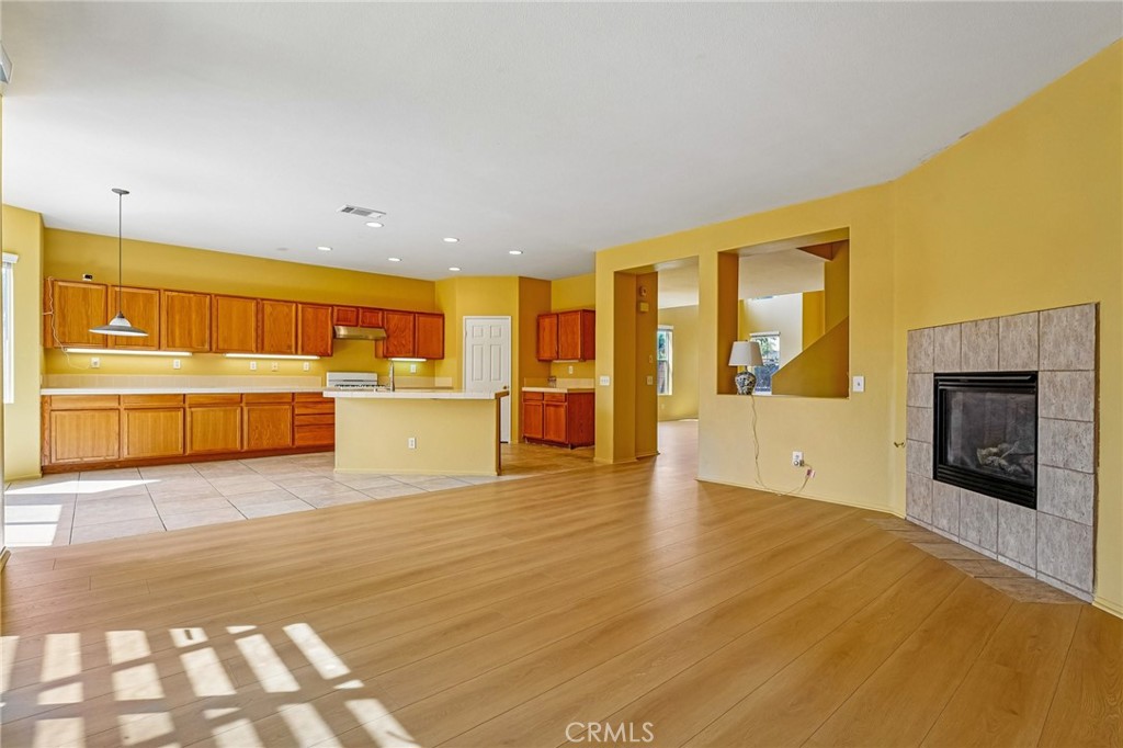 6792 Wells Springs