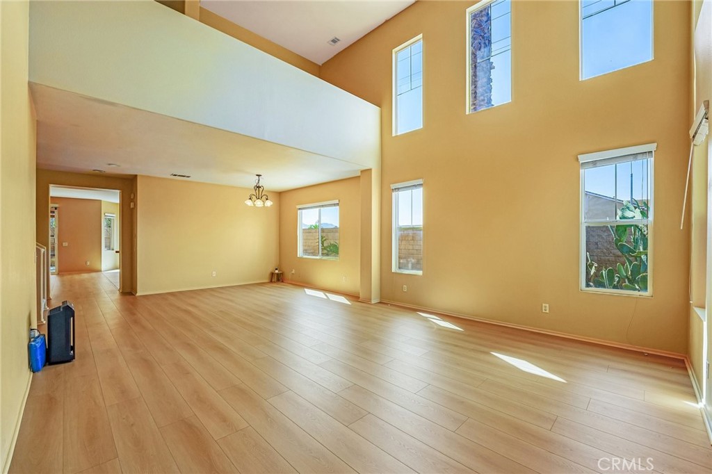 6792 Wells Springs