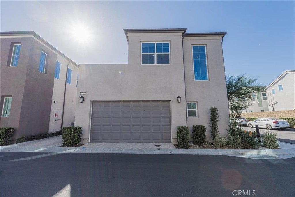 2422 E Encanto Paseo