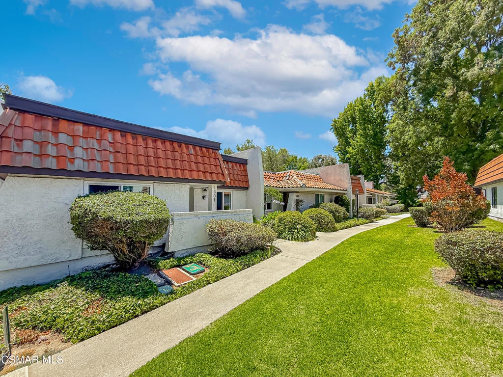 1305 Lakewood Court