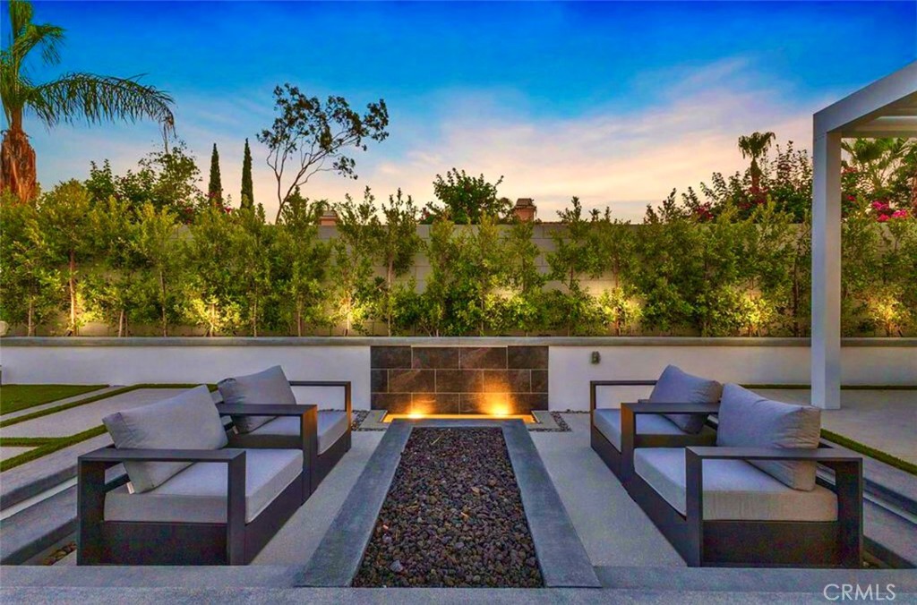 Desert Park Estates (33103) - Residential