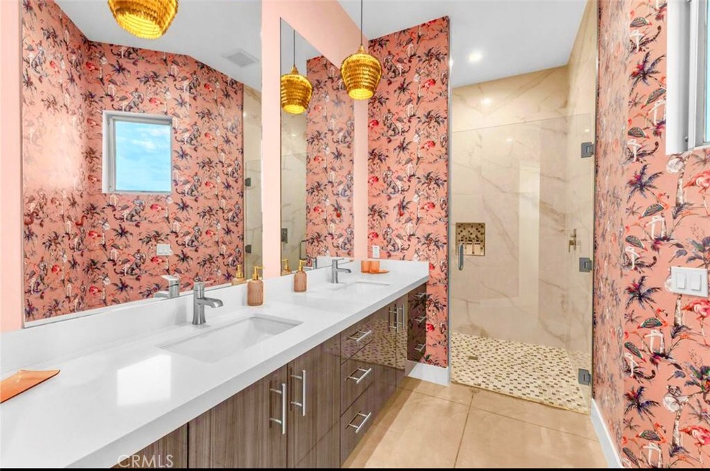 Desert Park Estates (33103) - Residential